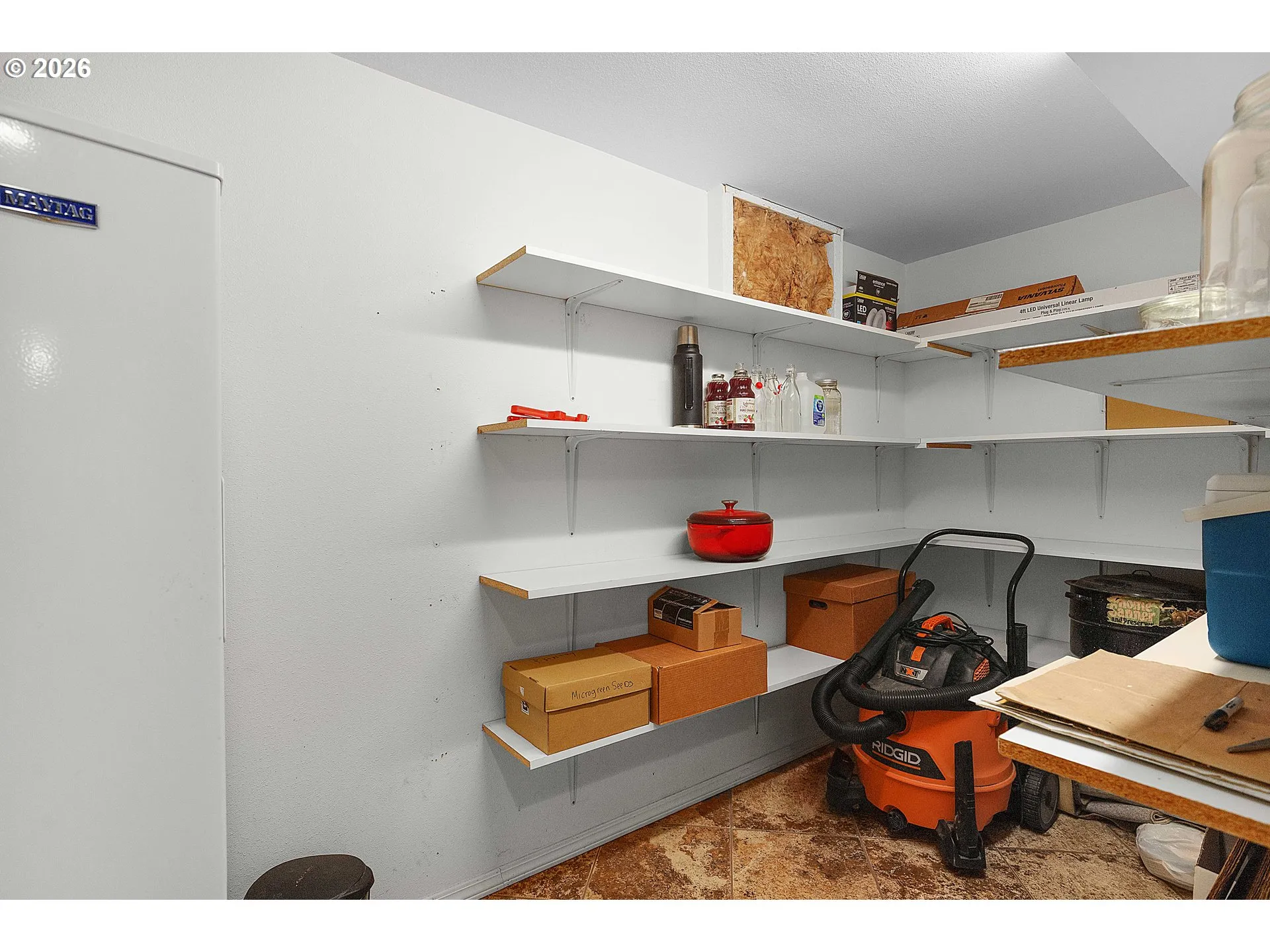 Pantry-Lower