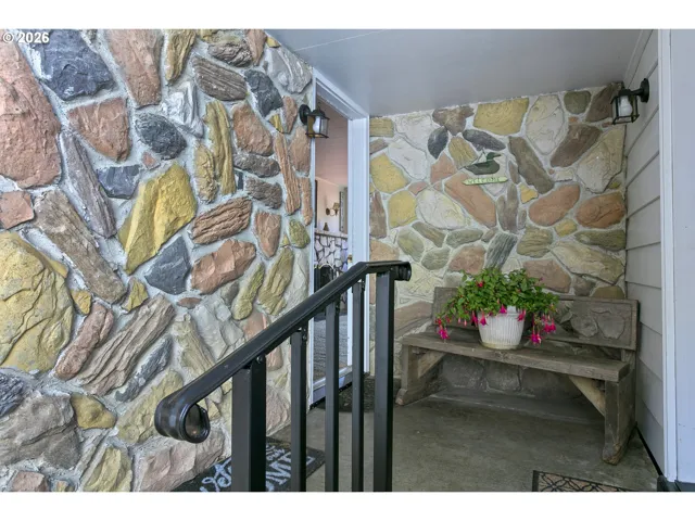 Entrance/Foyer