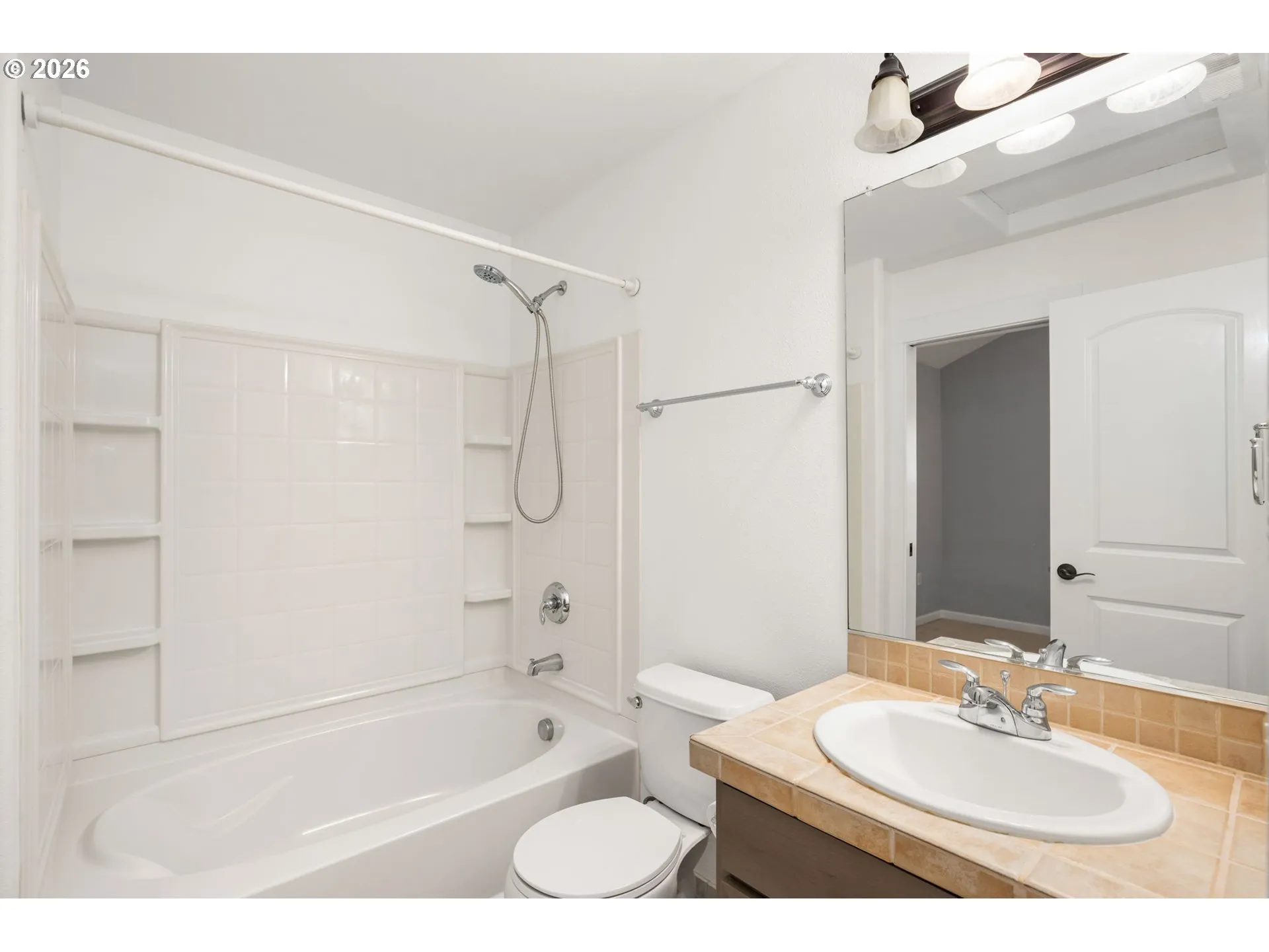 Bathroom, Attached-Upper