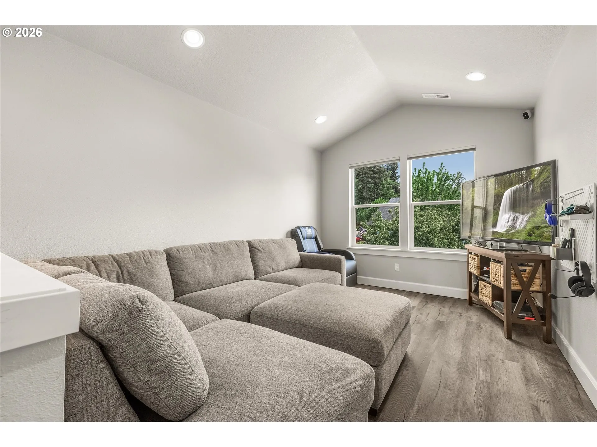 Bonus Room-Vaulted Ceilings