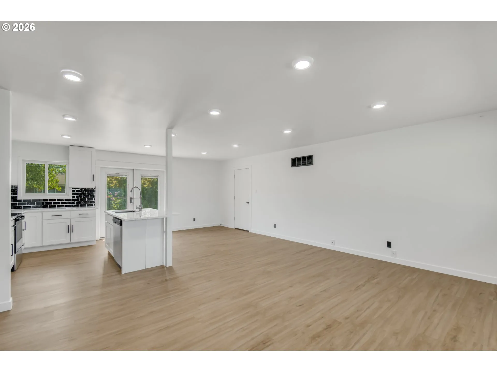 Living Room/Dining Room