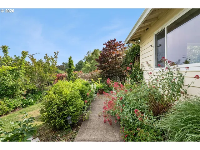 Yard-Front