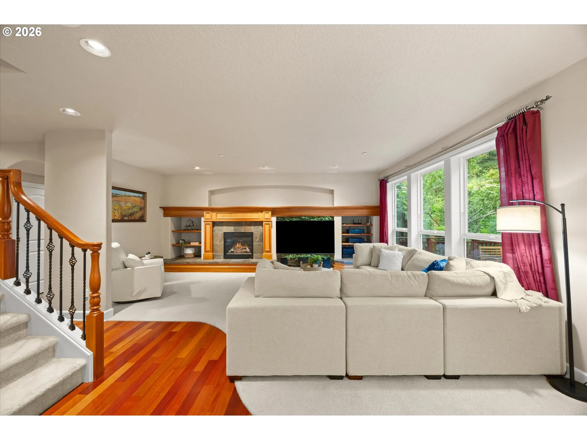 Living Room-Fireplace