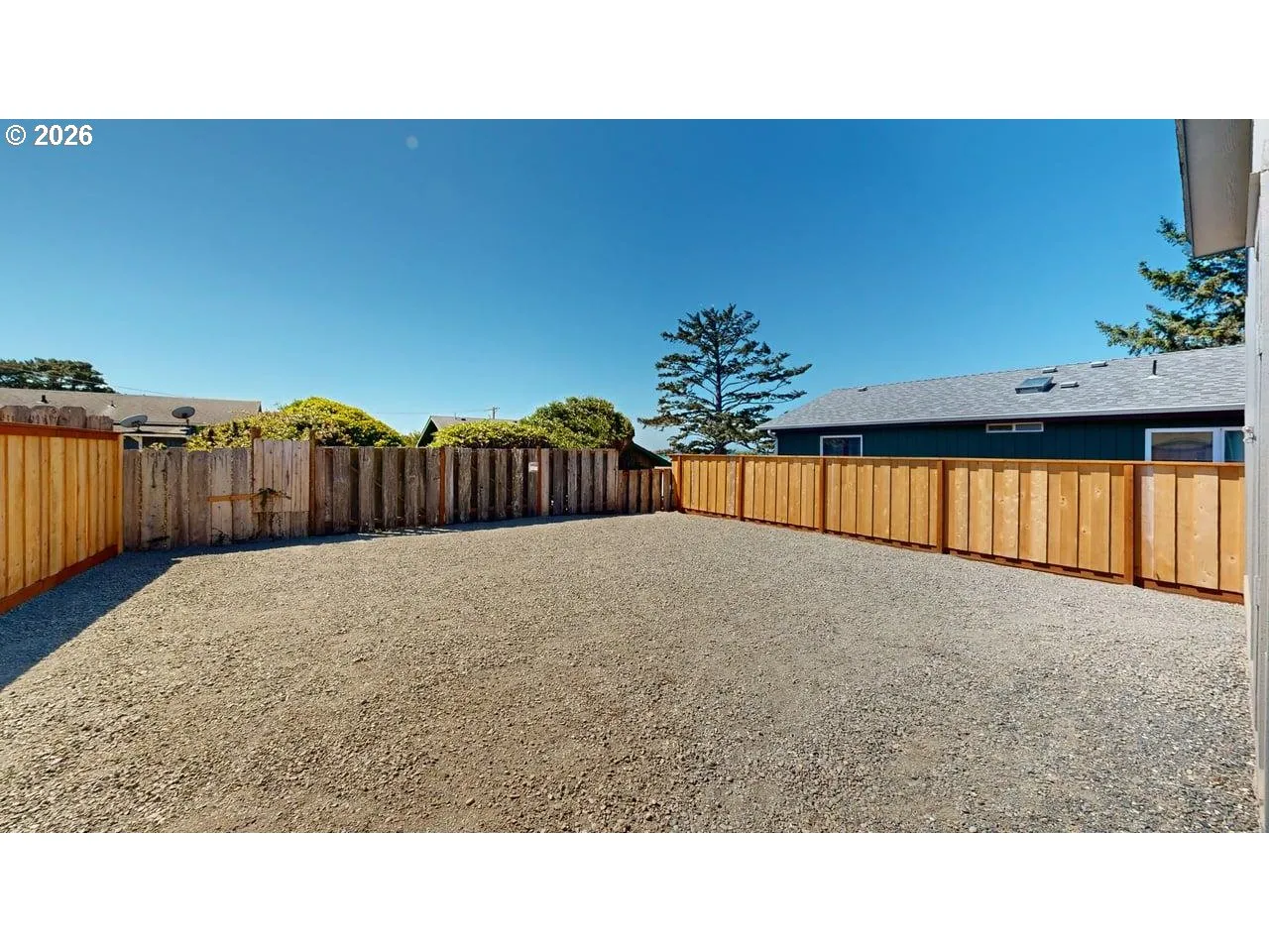 Yard-Back