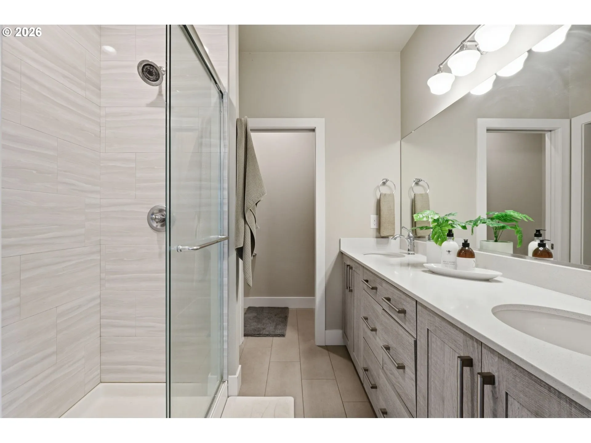 En Suite Bathroom
