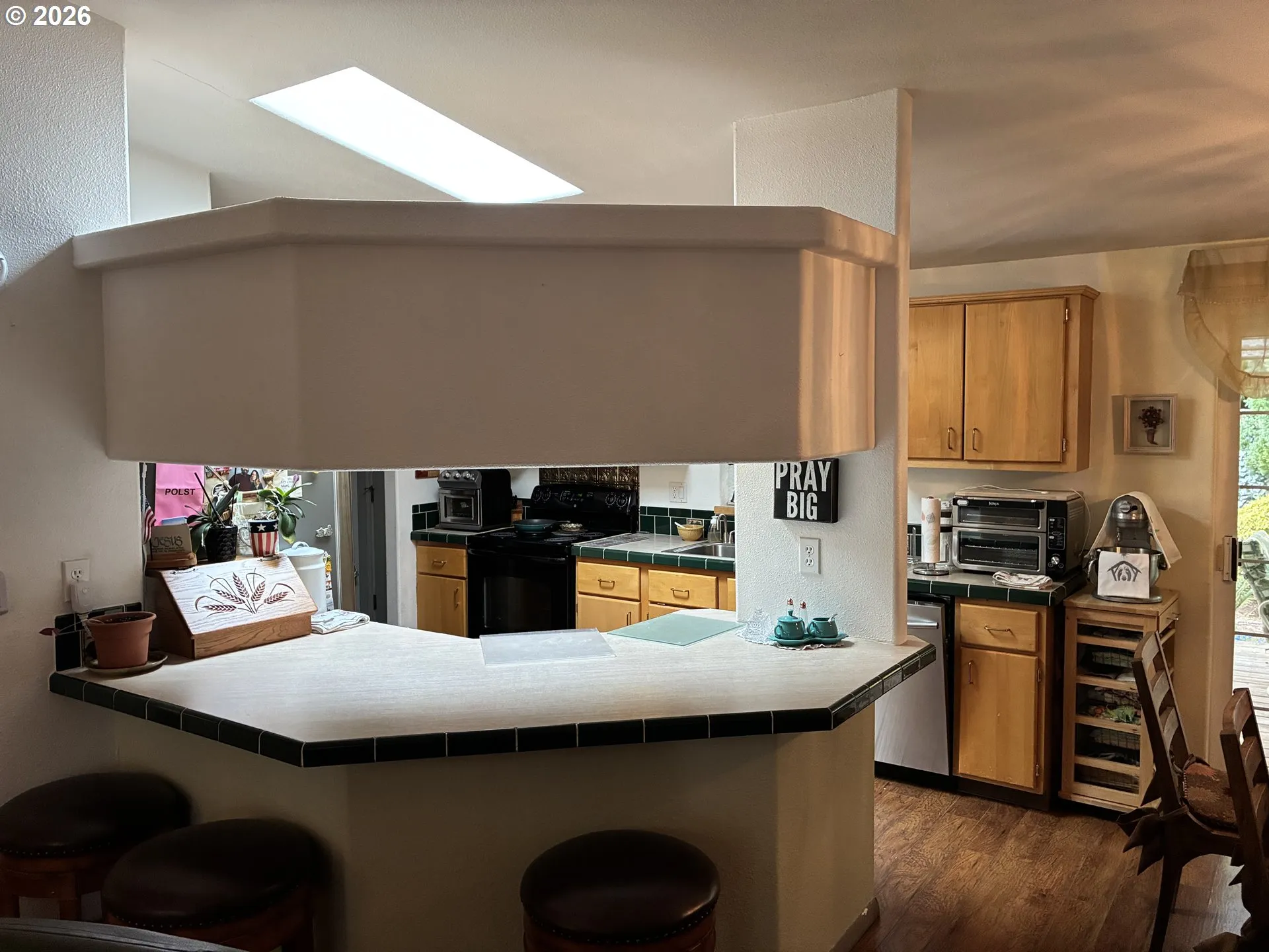 Kitchen/Nook-Eating Area