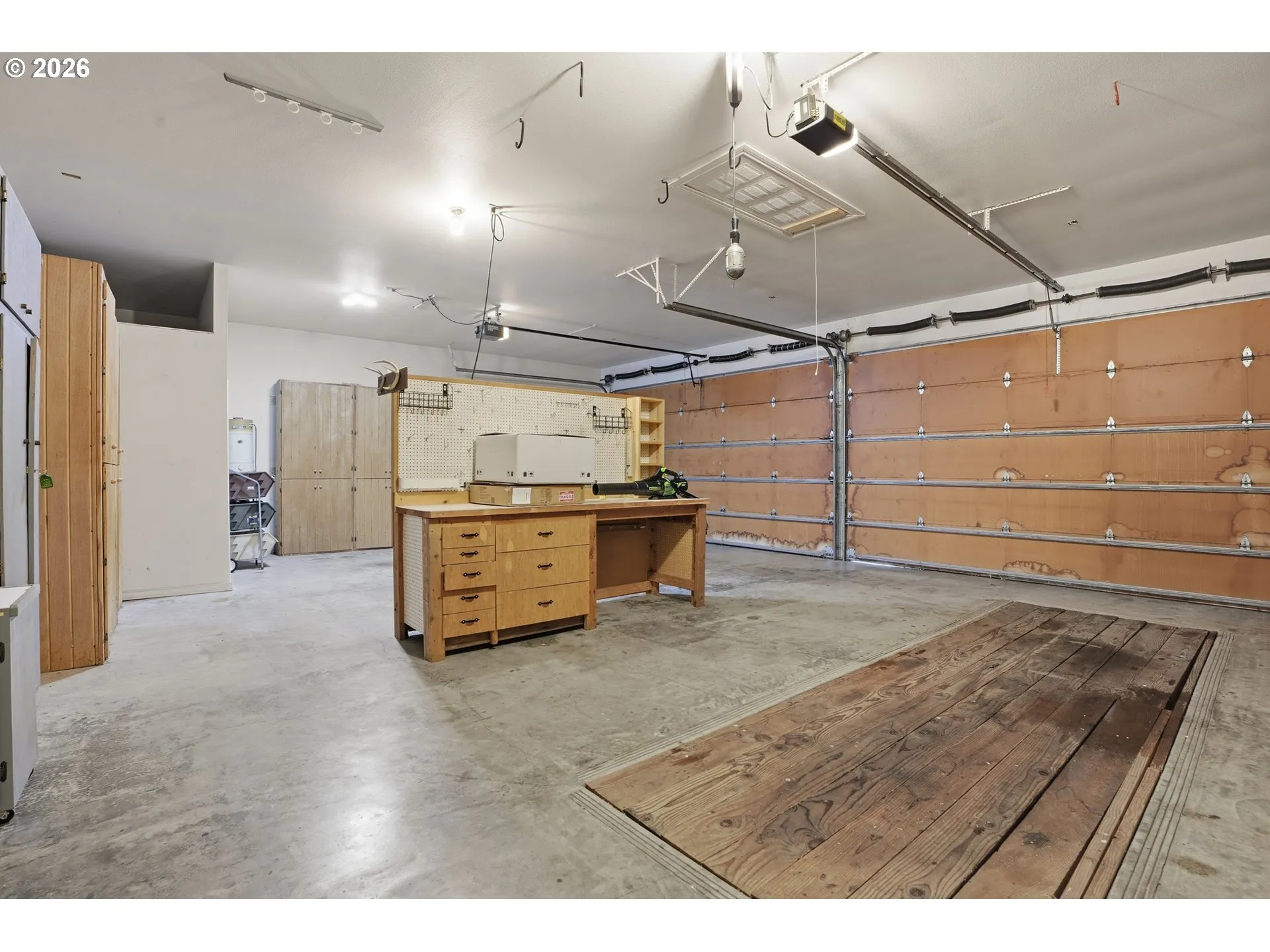 Garage-# 1