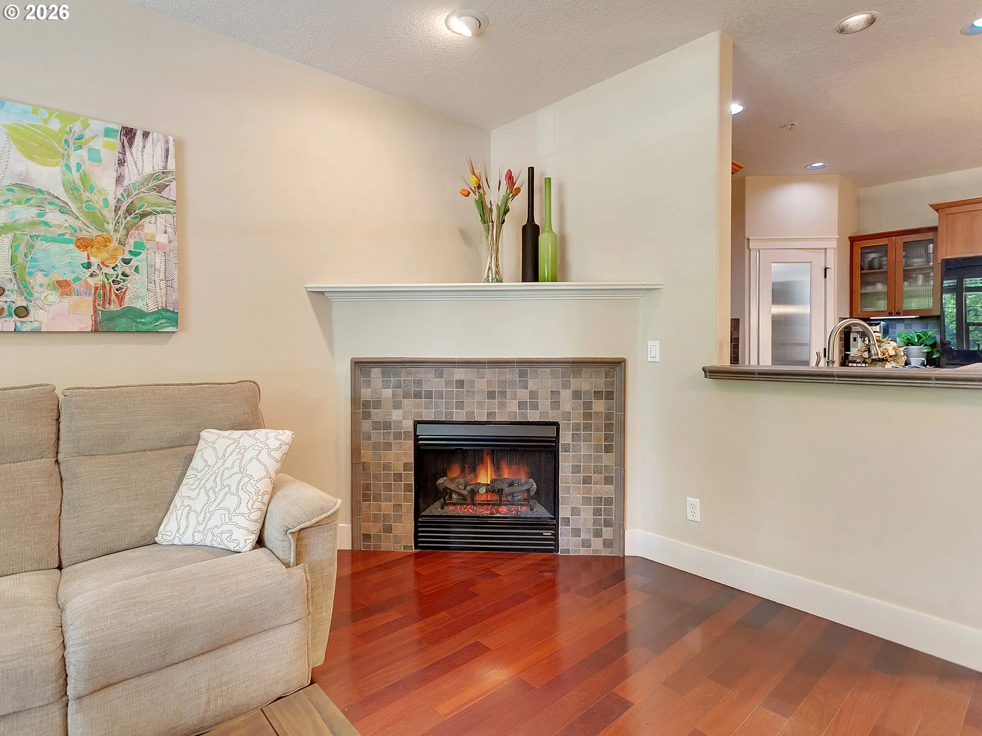 Living Room-Fireplace