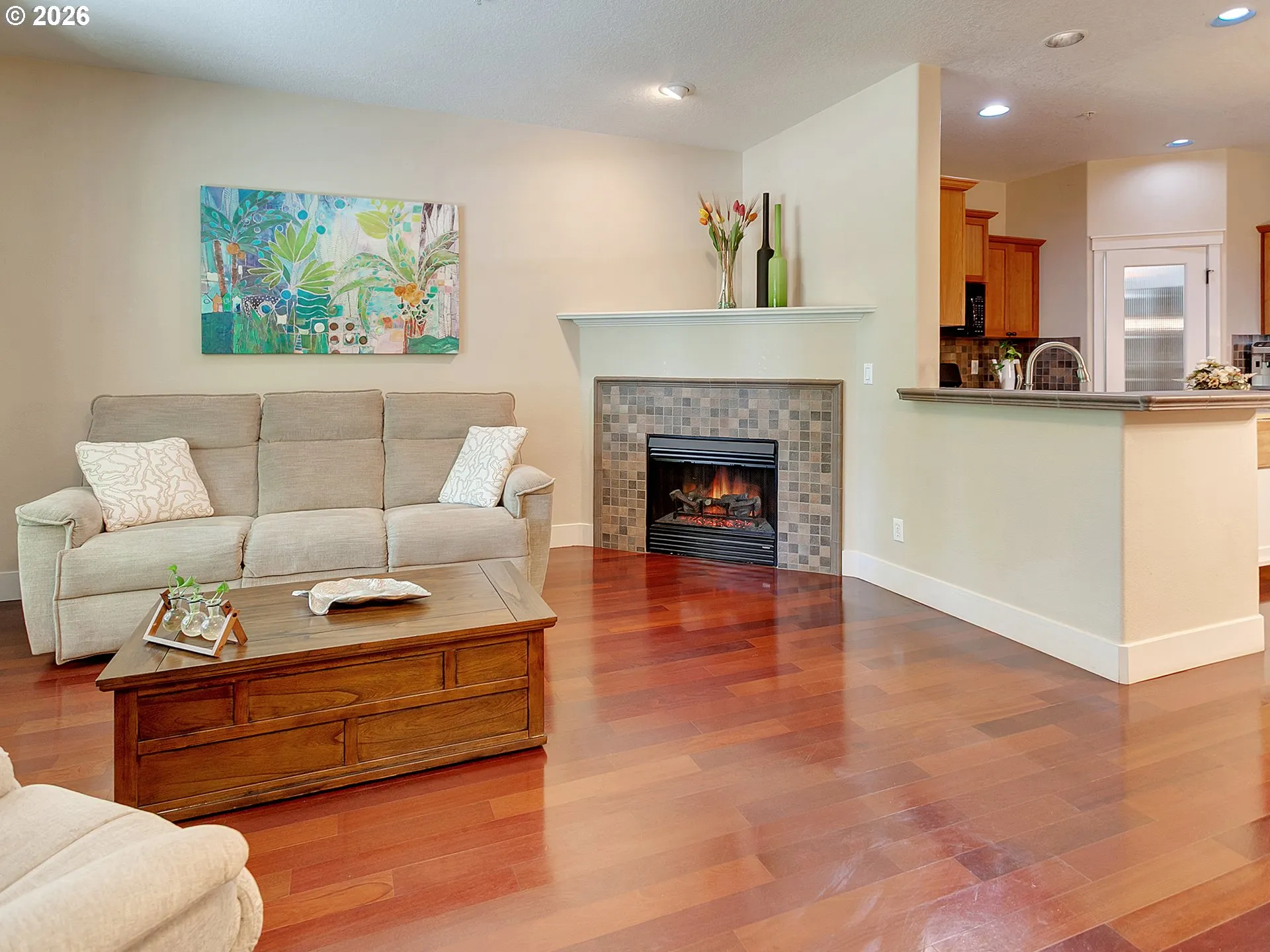 Living Room-Fireplace
