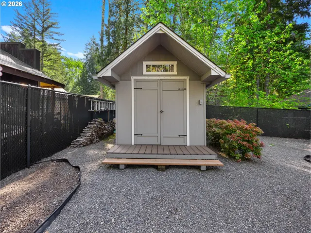 Shed