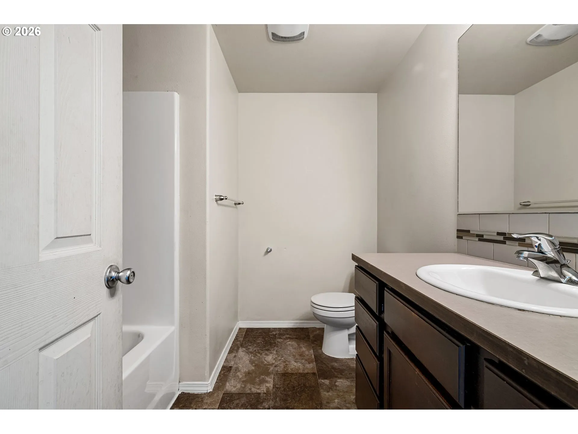 Bathroom-Upper