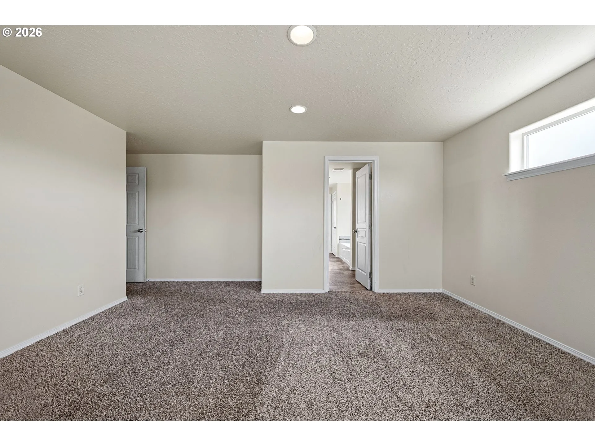 Bedroom, Primary-Upper