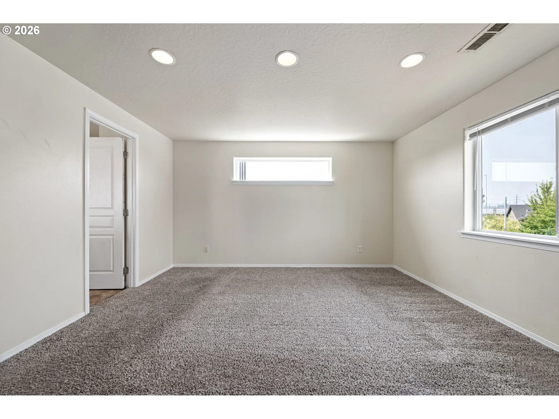 Bedroom, Primary-Upper