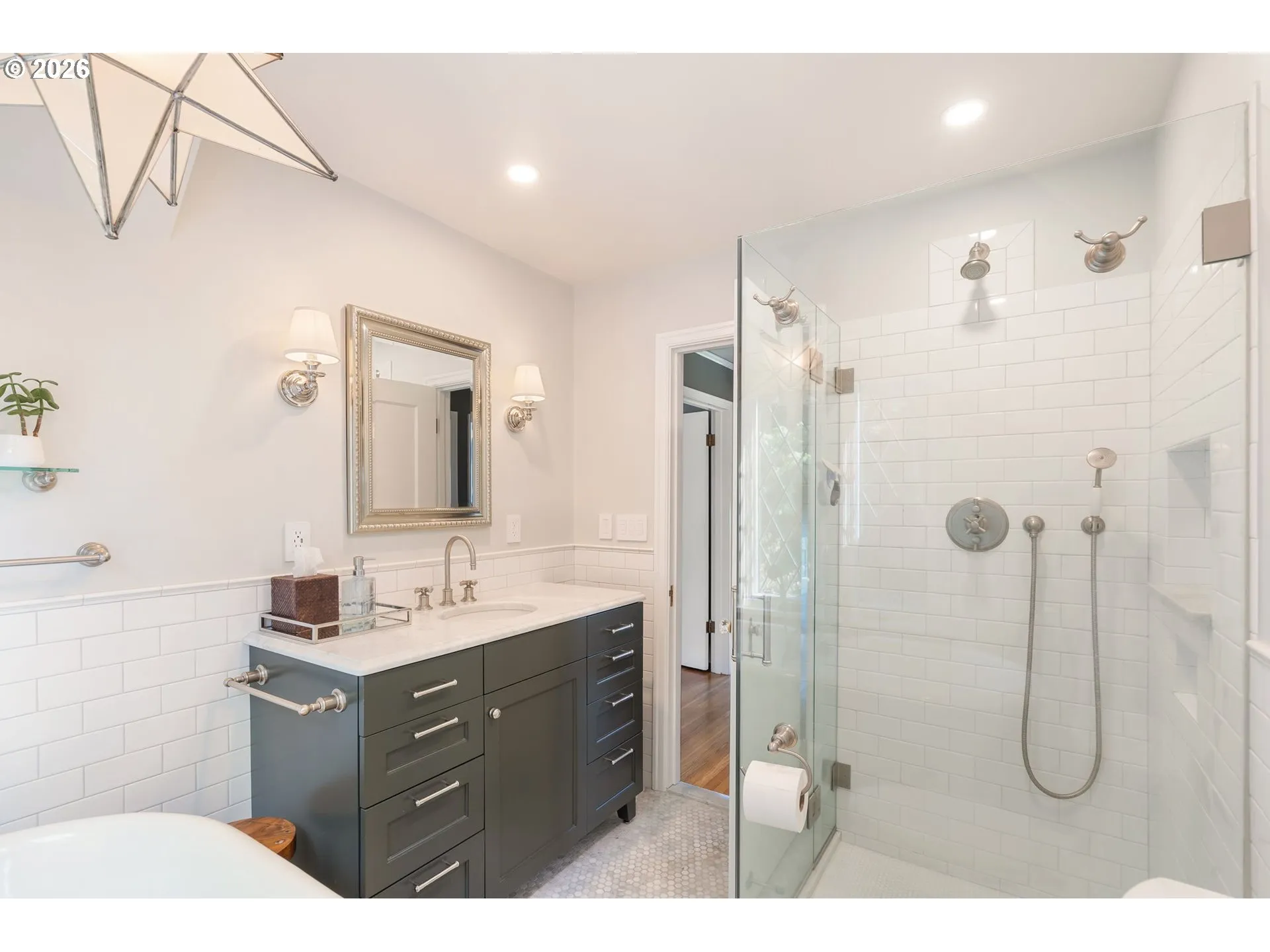 Bathroom-Upper