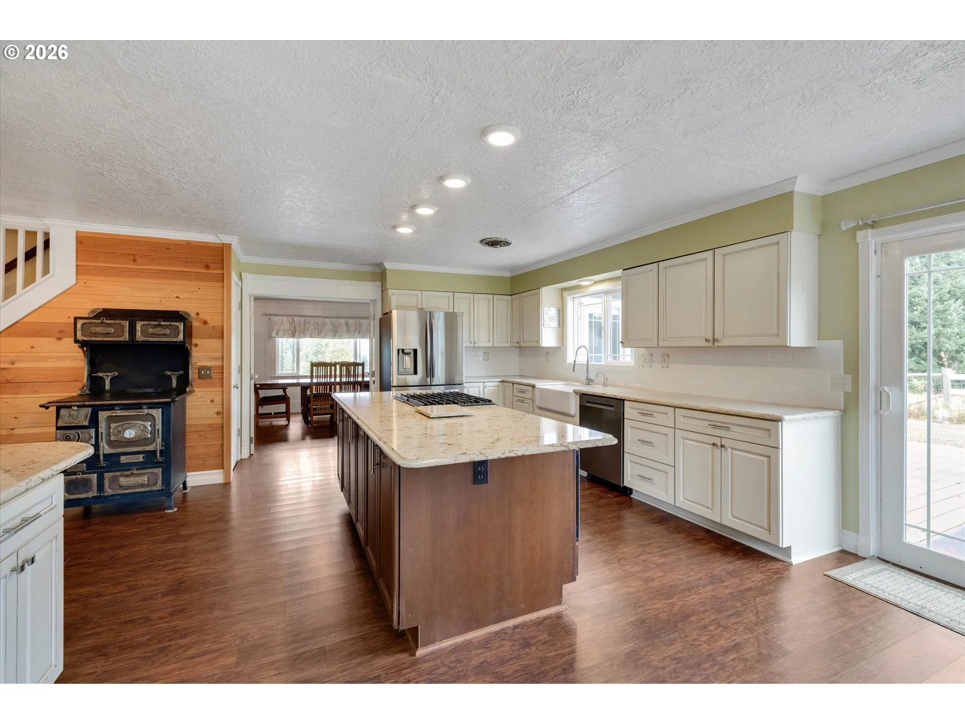 Kitchen-Island
