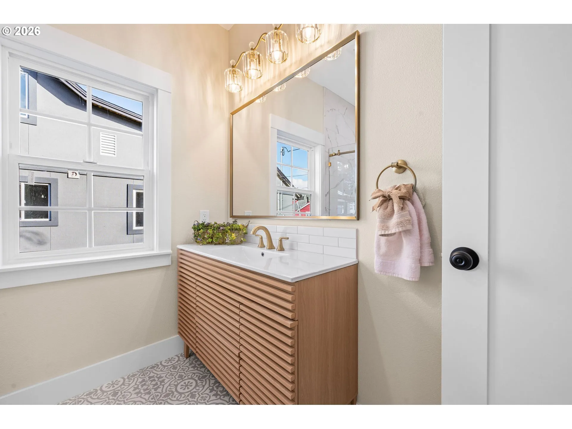Bathroom, Attached