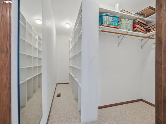 Bedroom-Walk-In Closet