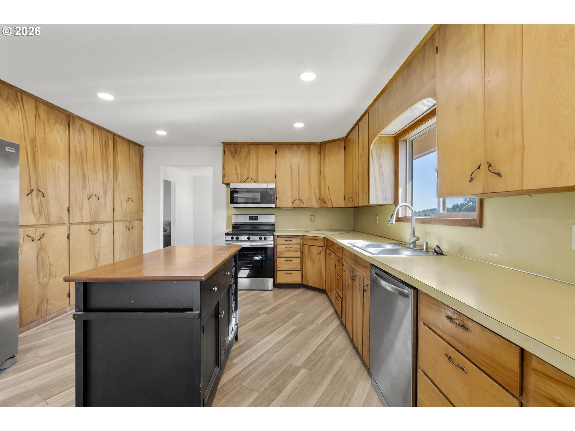 Kitchen-Island