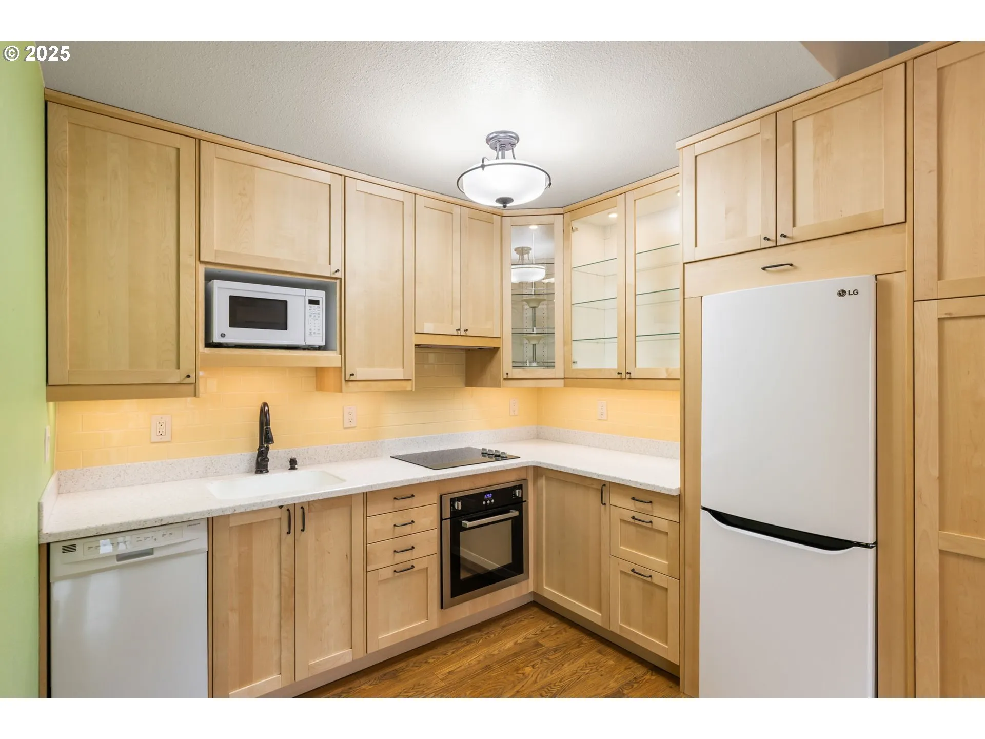 Kitchen-Oven