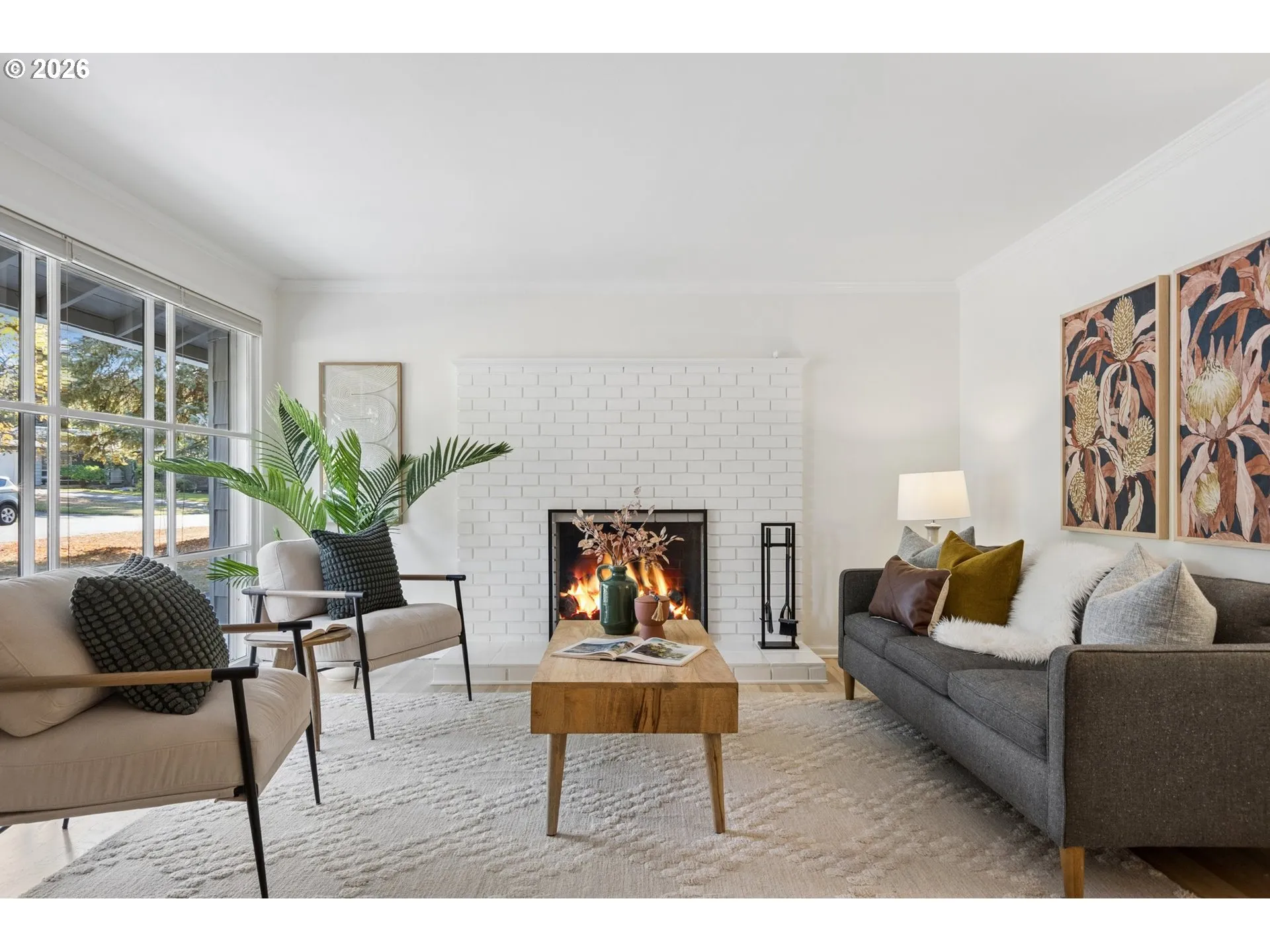 Living Room-Fireplace