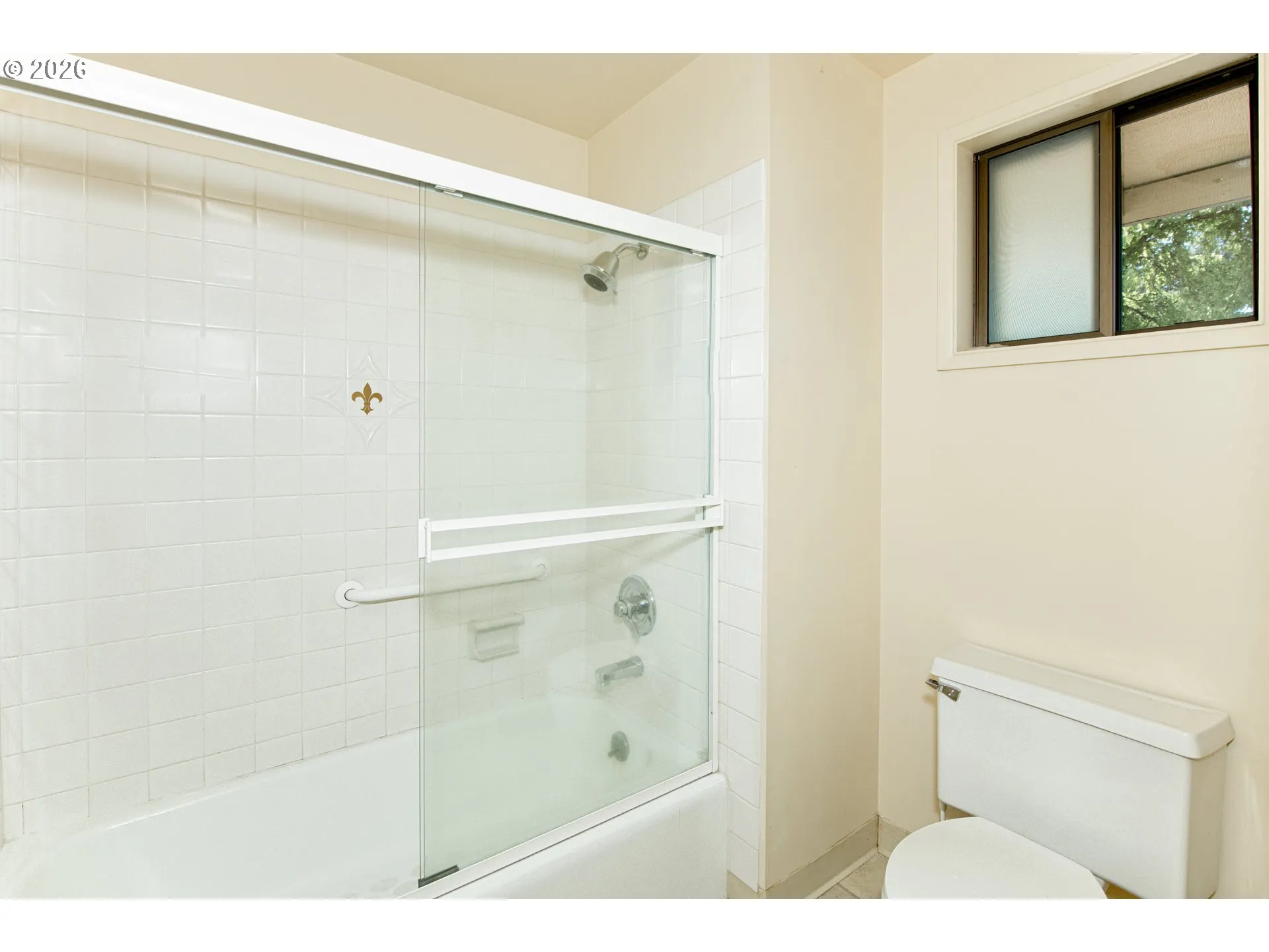 Bathroom-Upper