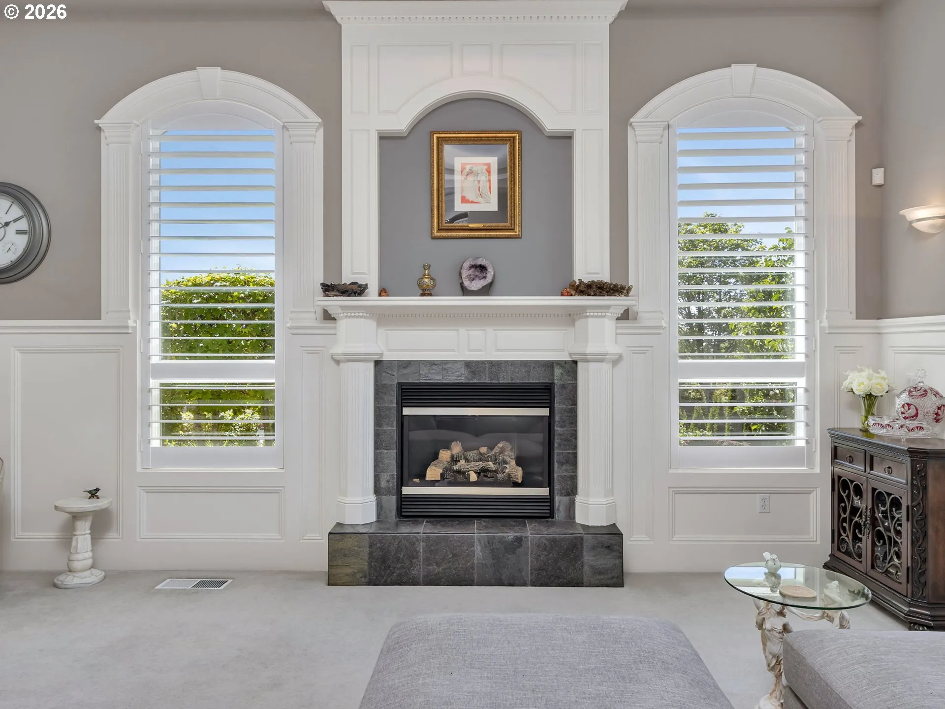 Living Room-Fireplace