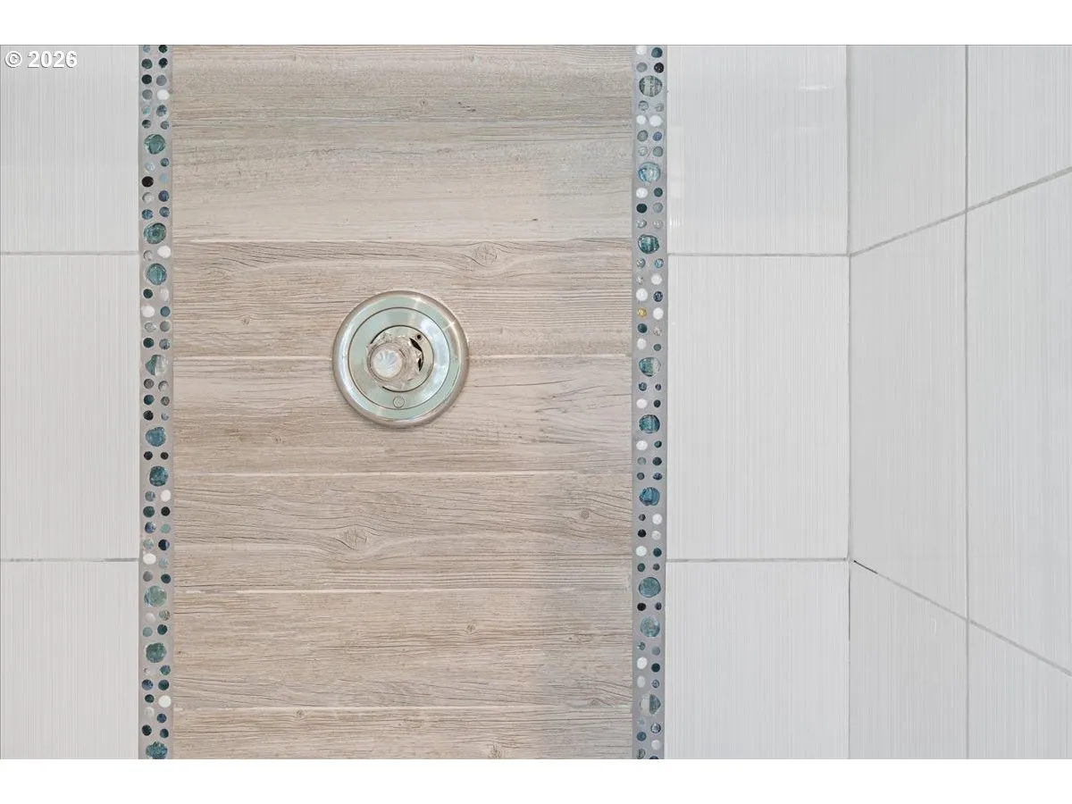 Bathroom, Attached
