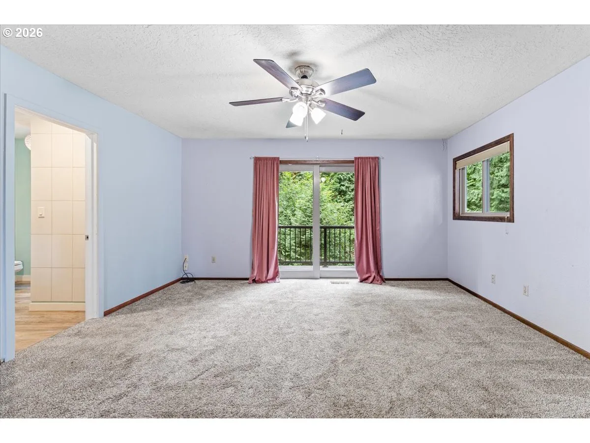 Bedroom, Owner's Suite