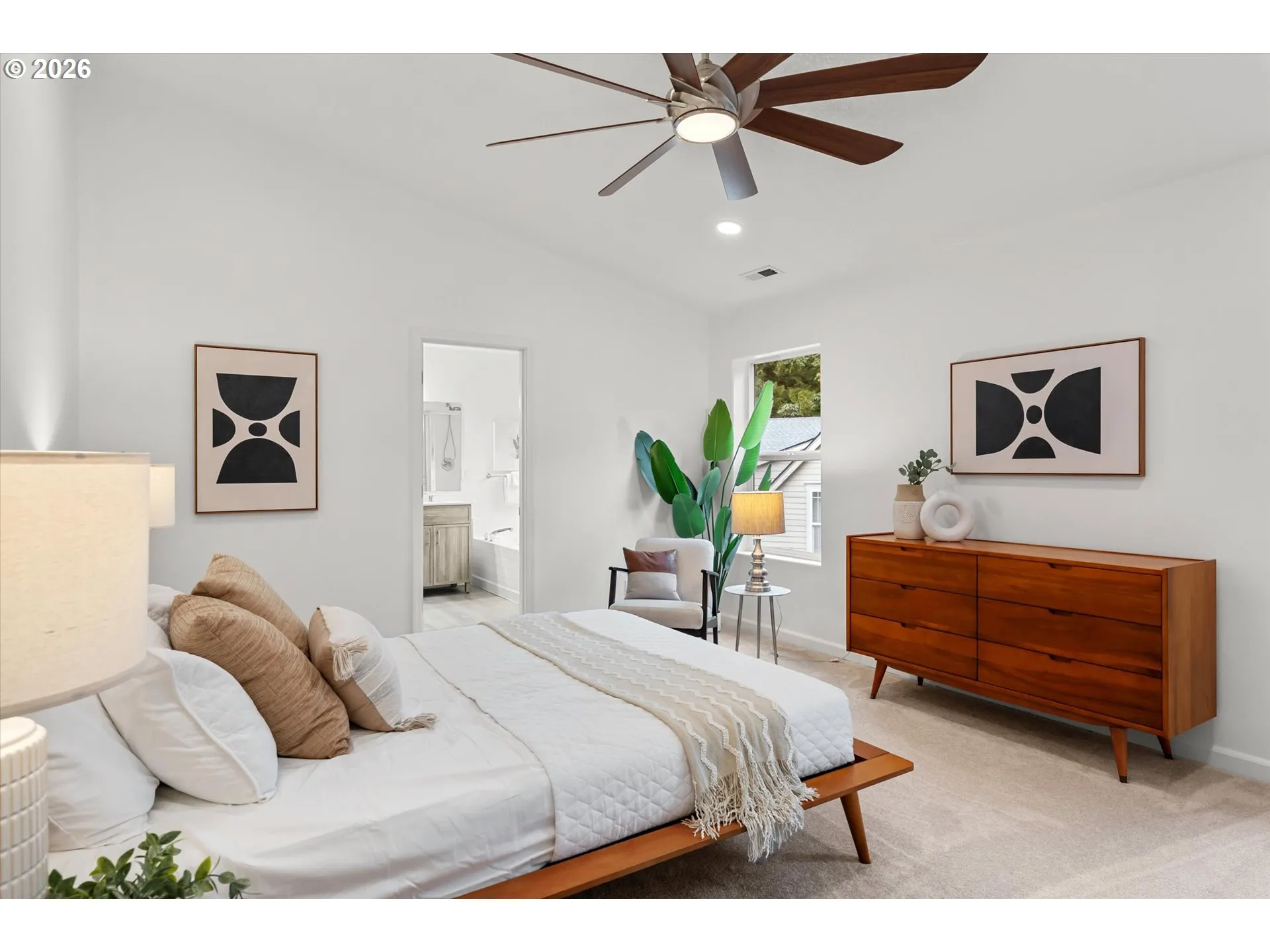 Bedroom, Primary-Upper