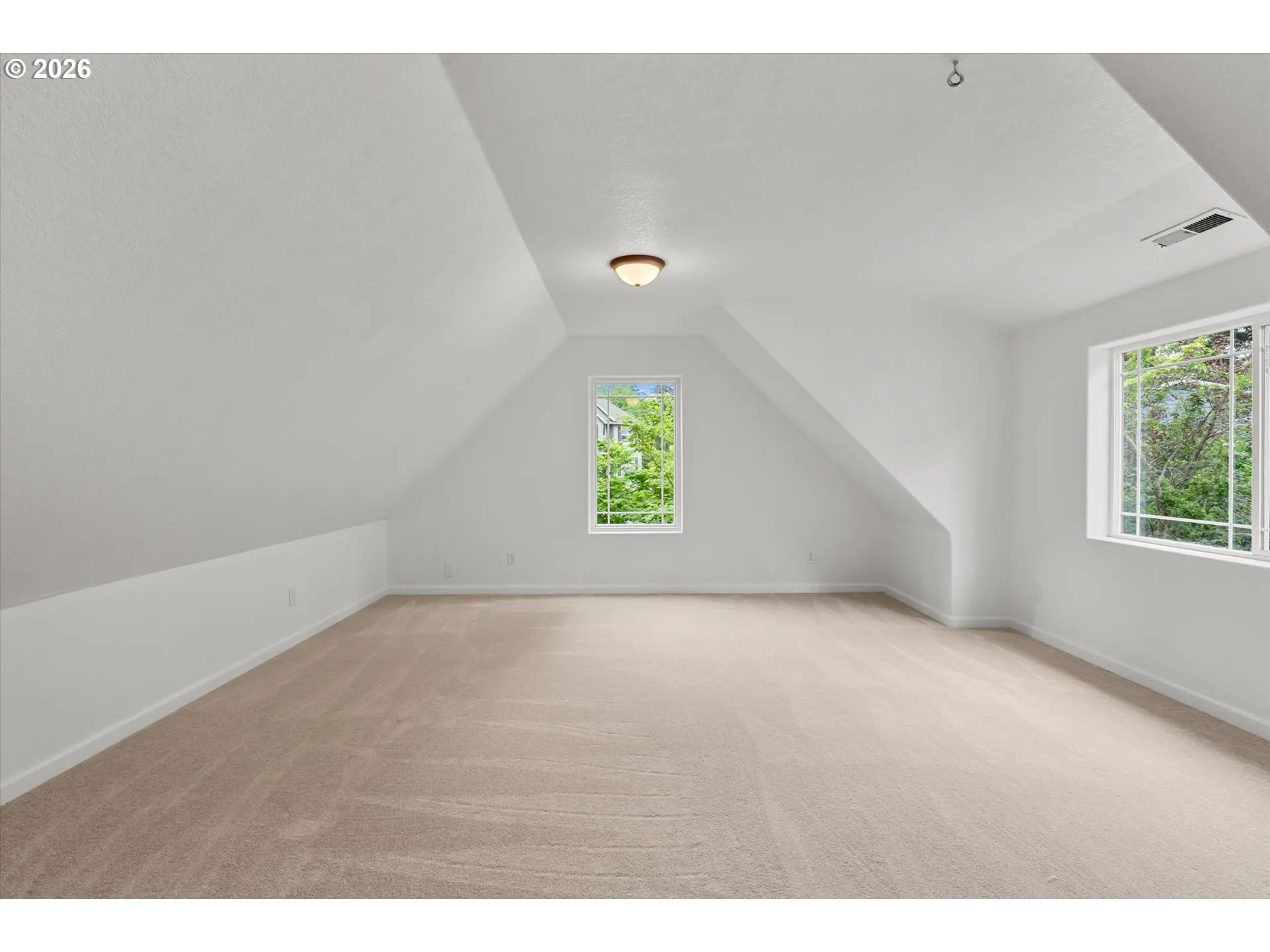 Bonus Room-Upper