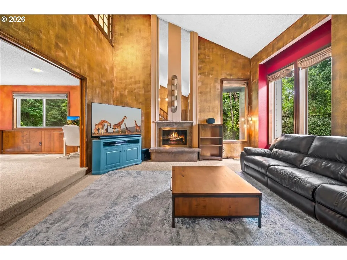 Living Room-Fireplace