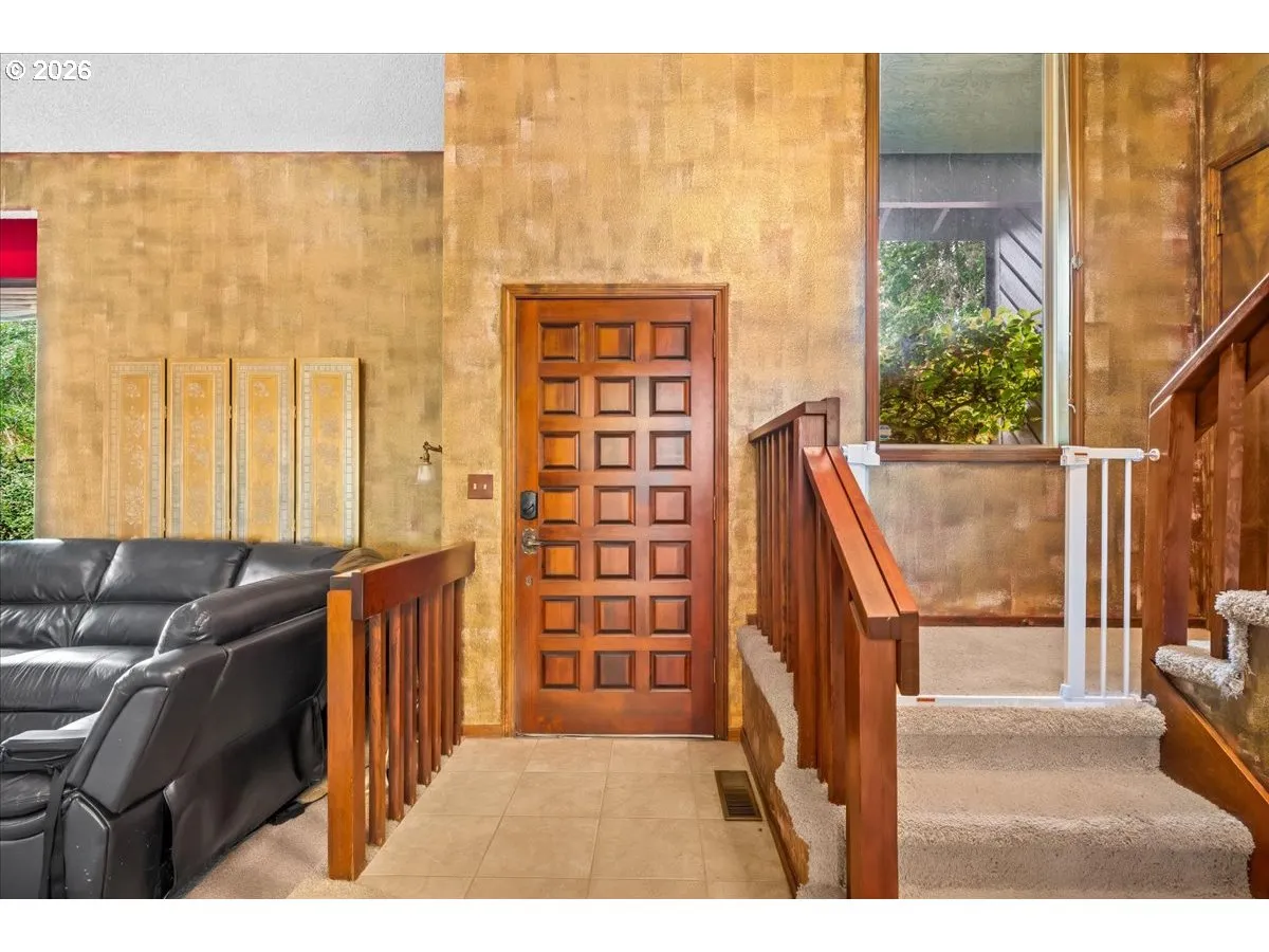 Entrance/Foyer