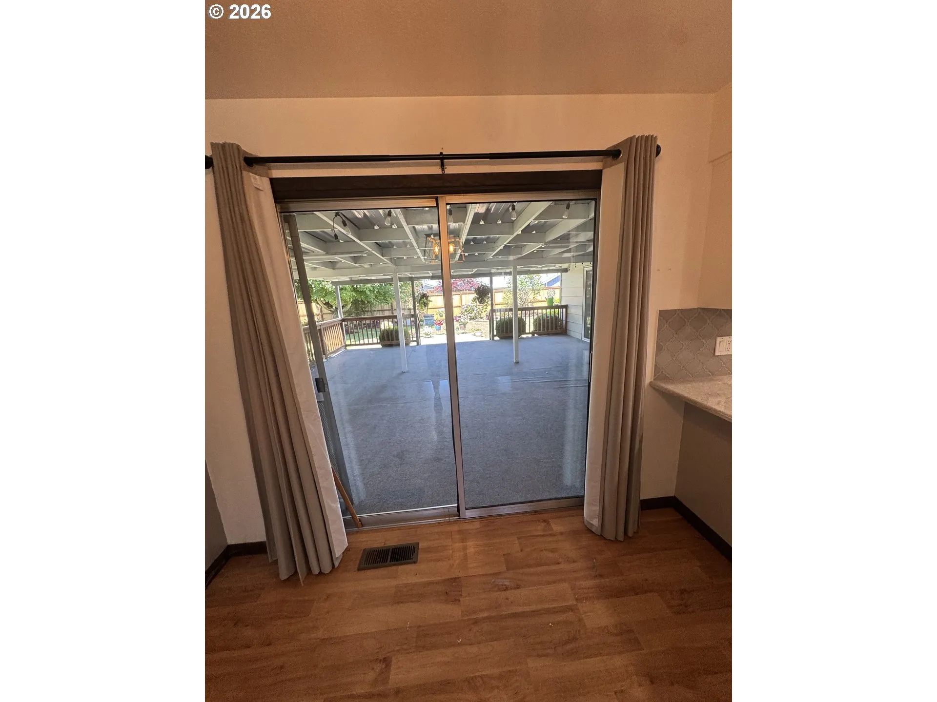 Kitchen-Eating Area
