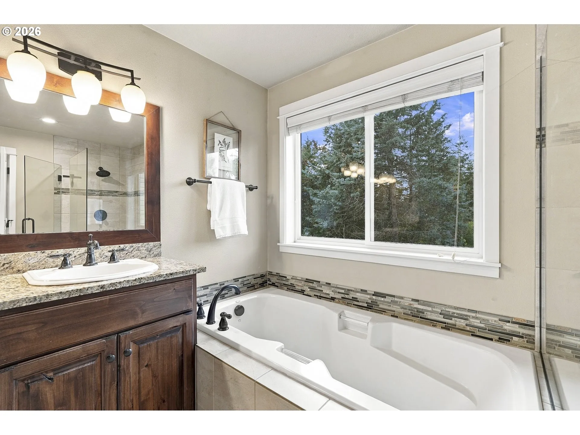 Bathroom, Attached-Garden Tub