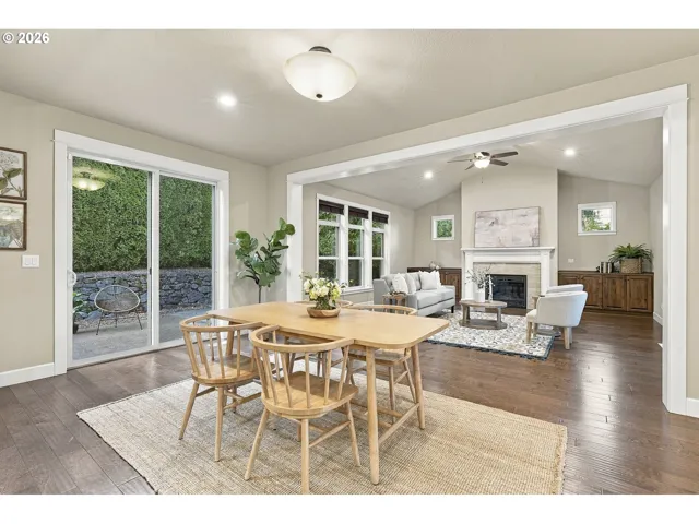 Living Room/Dining Room