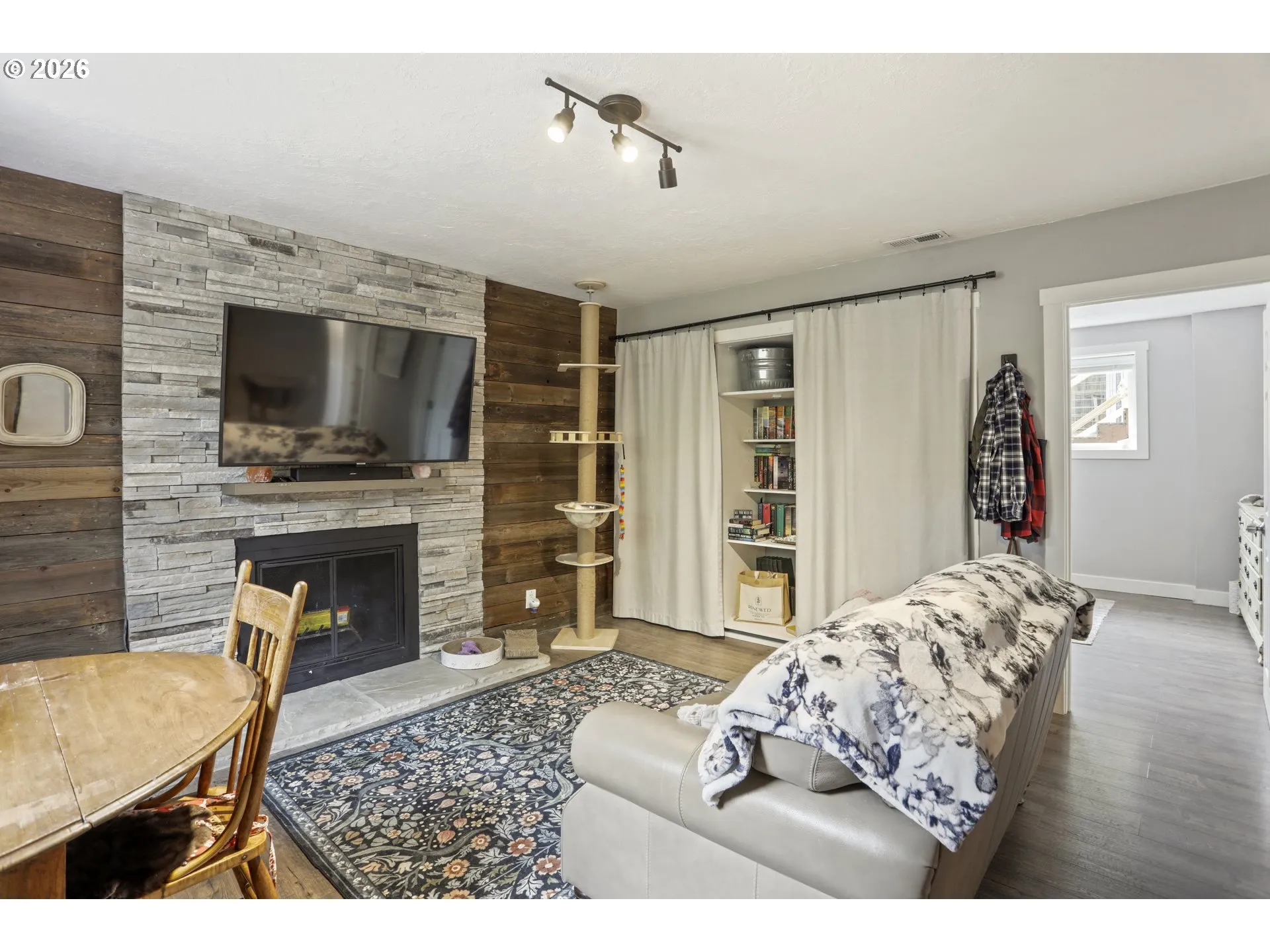 Family Room-Lower
