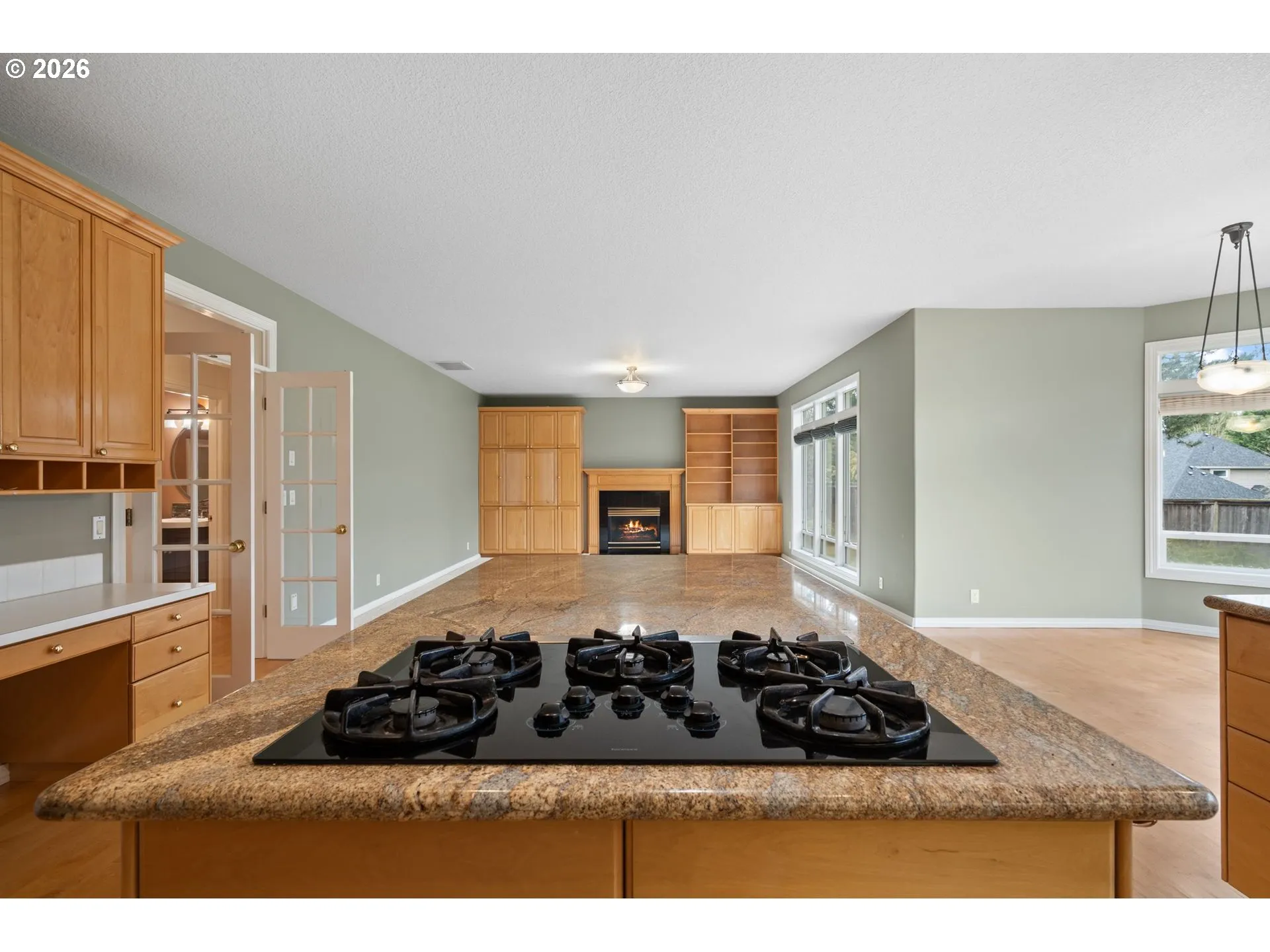Kitchen-Cooking Island