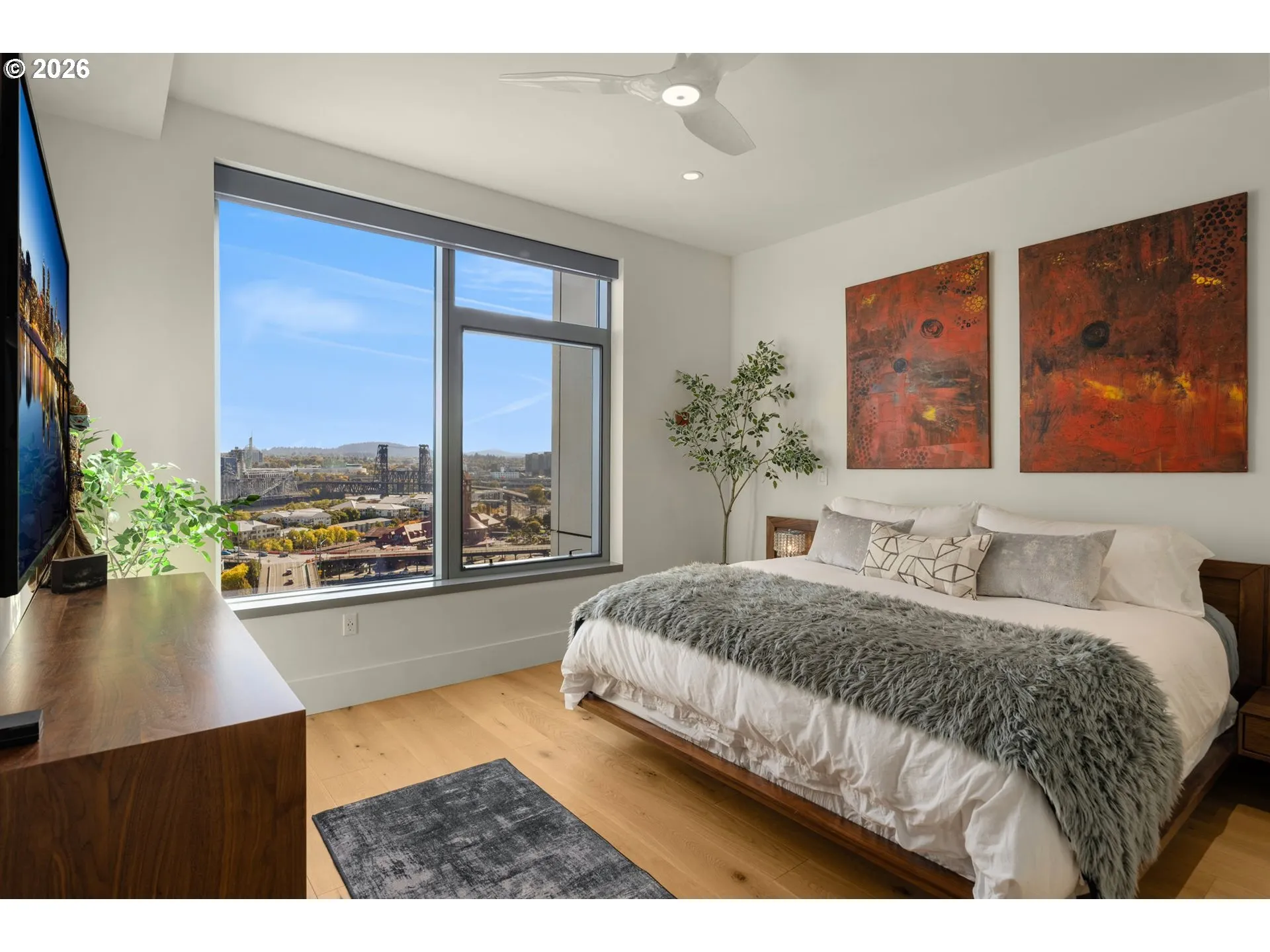 Bedroom, Primary