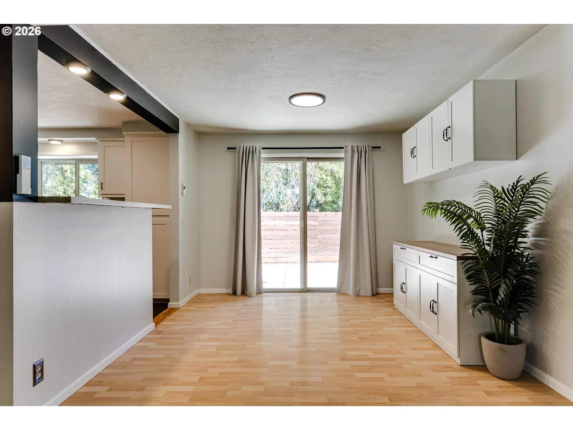 Dining Room-Built-In Cabinets