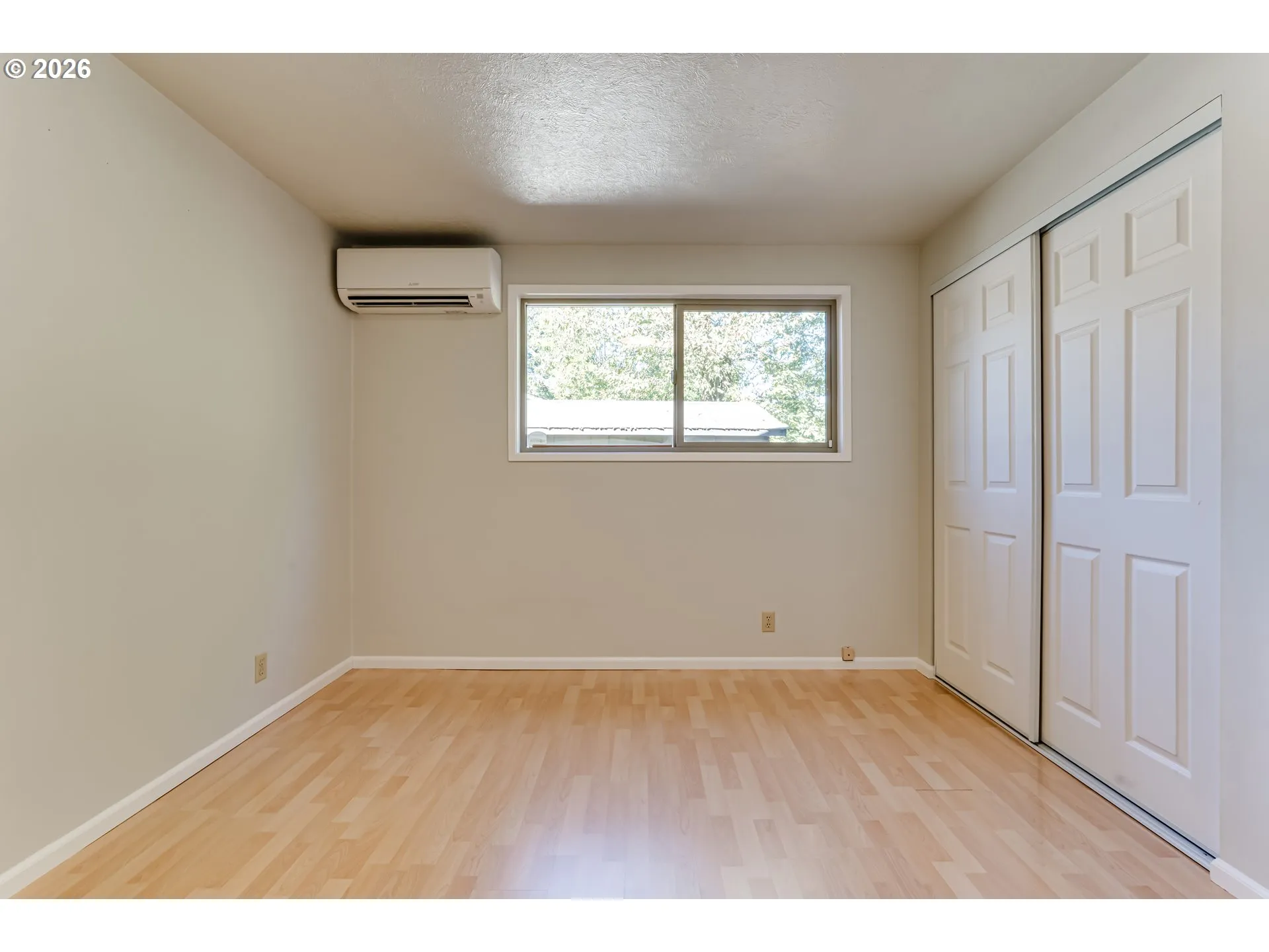 Bedroom, Owner's Suite-Main