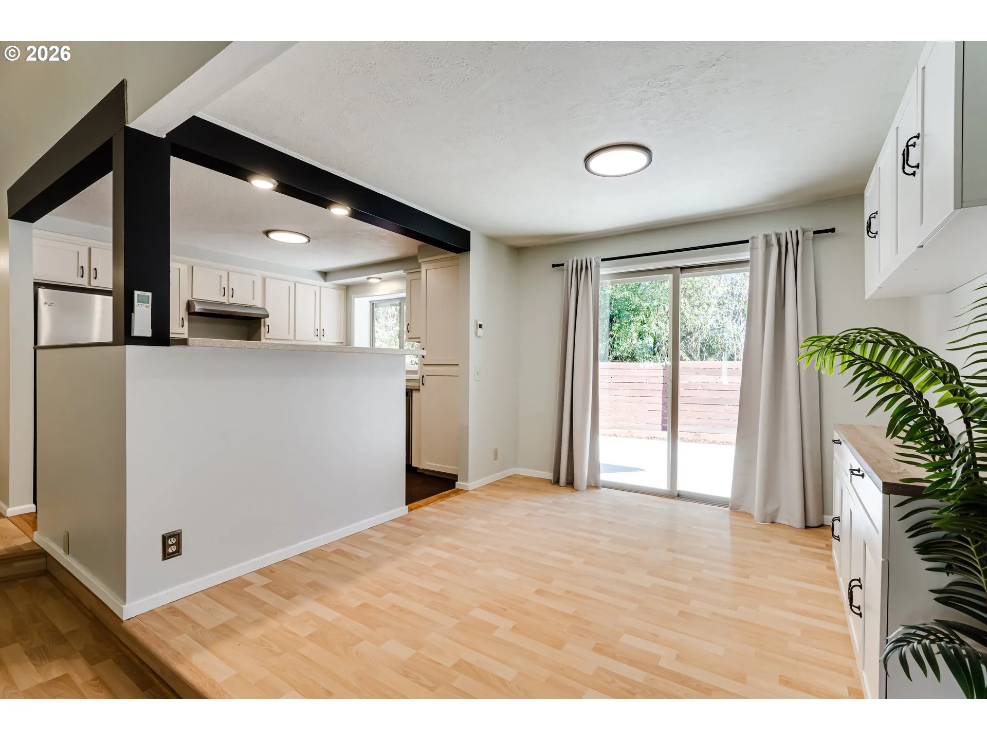 Dining Room-Built-In Cabinets