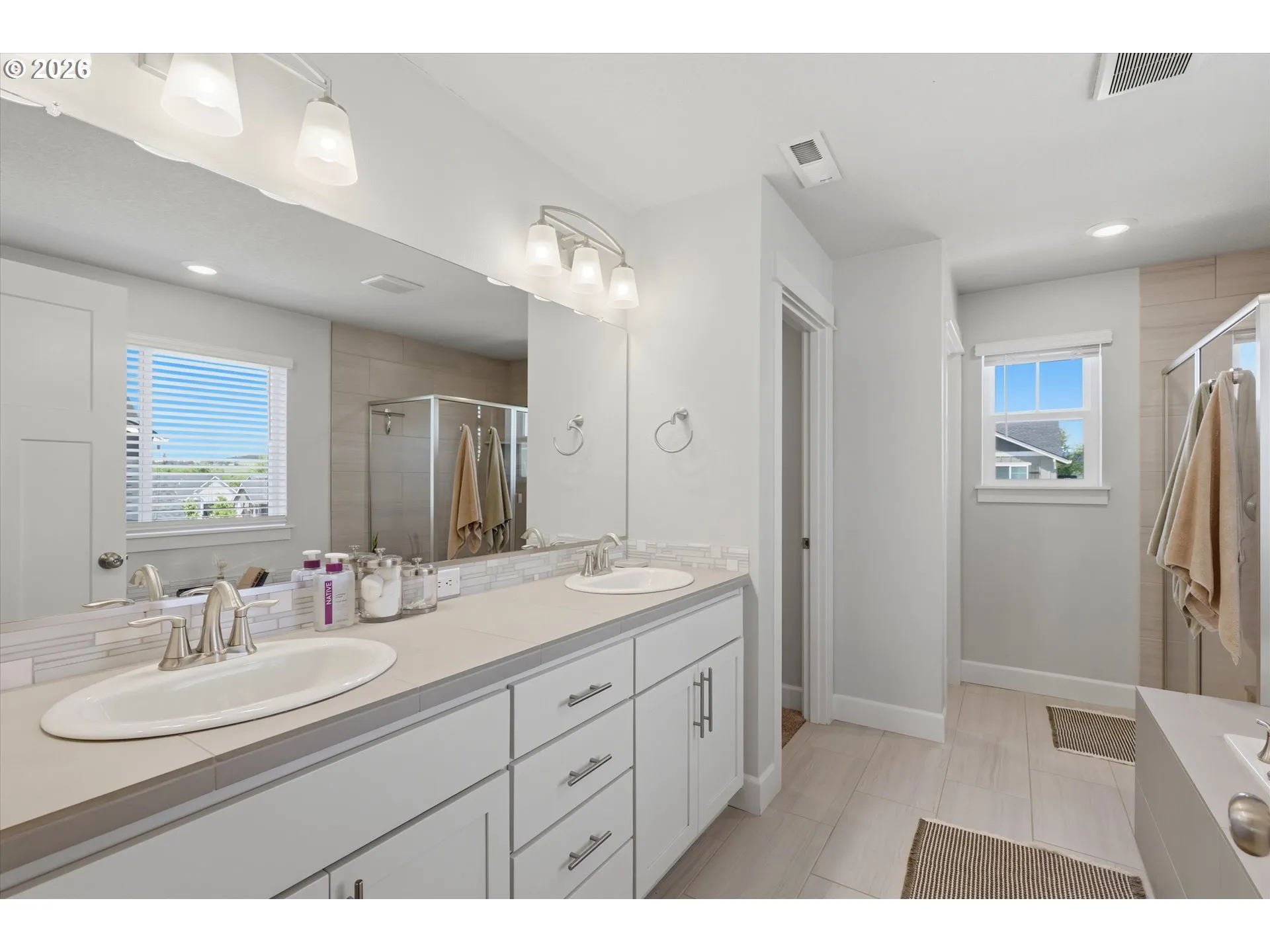 Bathroom, Attached-Double Sinks