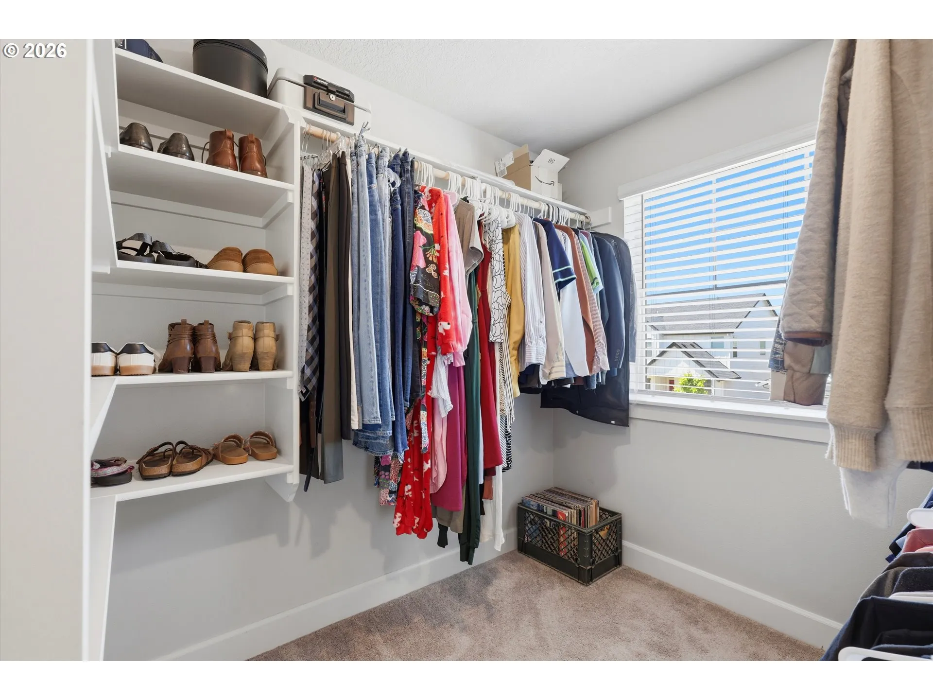 Bathroom, Attached-Walk-In Closet