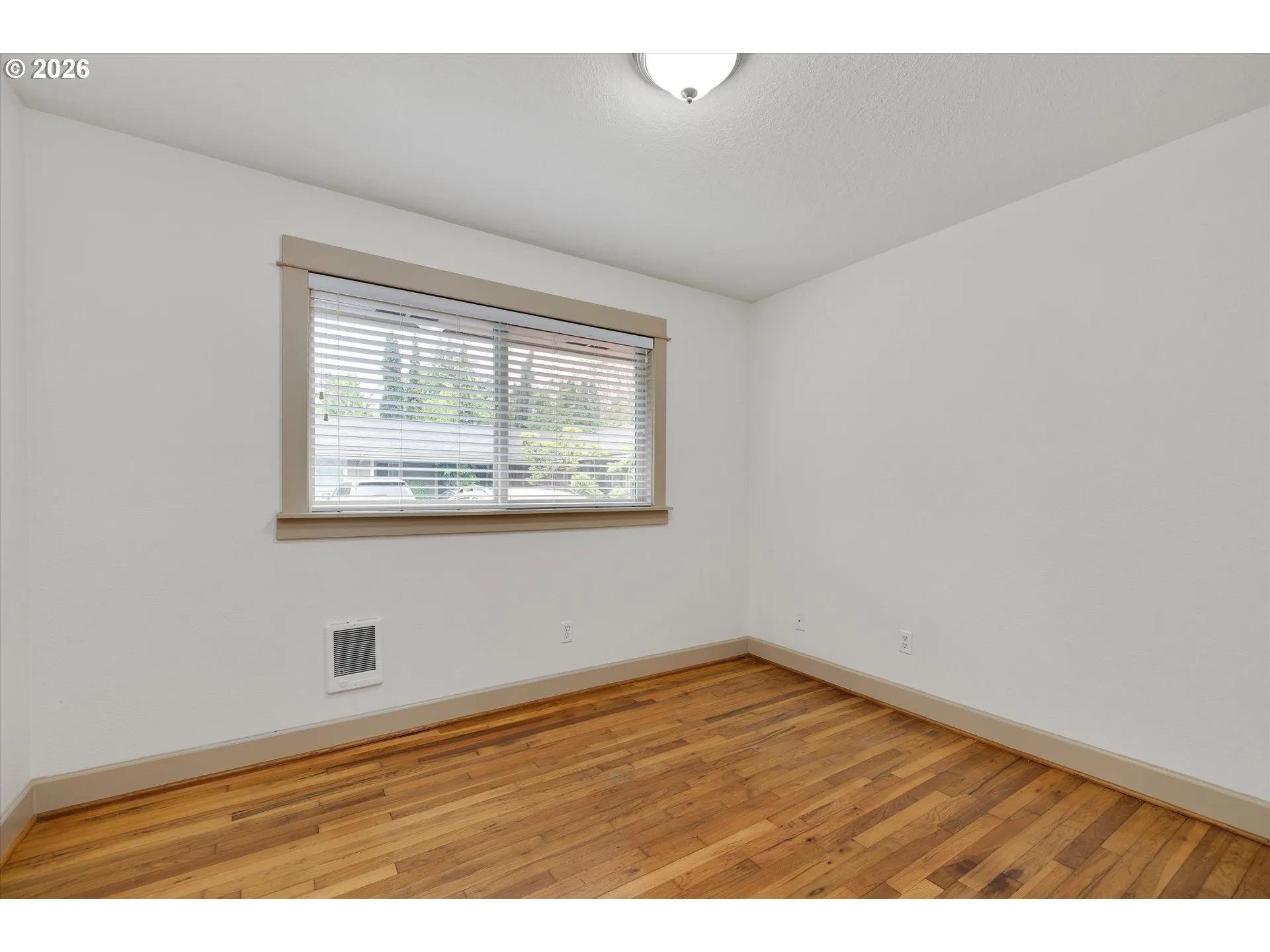 Bedroom, Primary