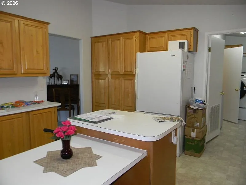 Kitchen-Island