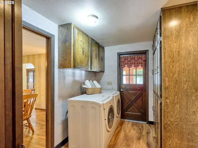 Butler's Pantry-Main