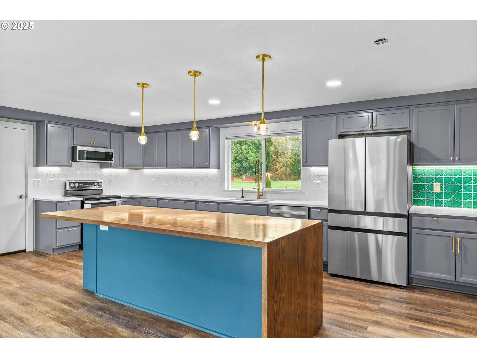 Kitchen-Island