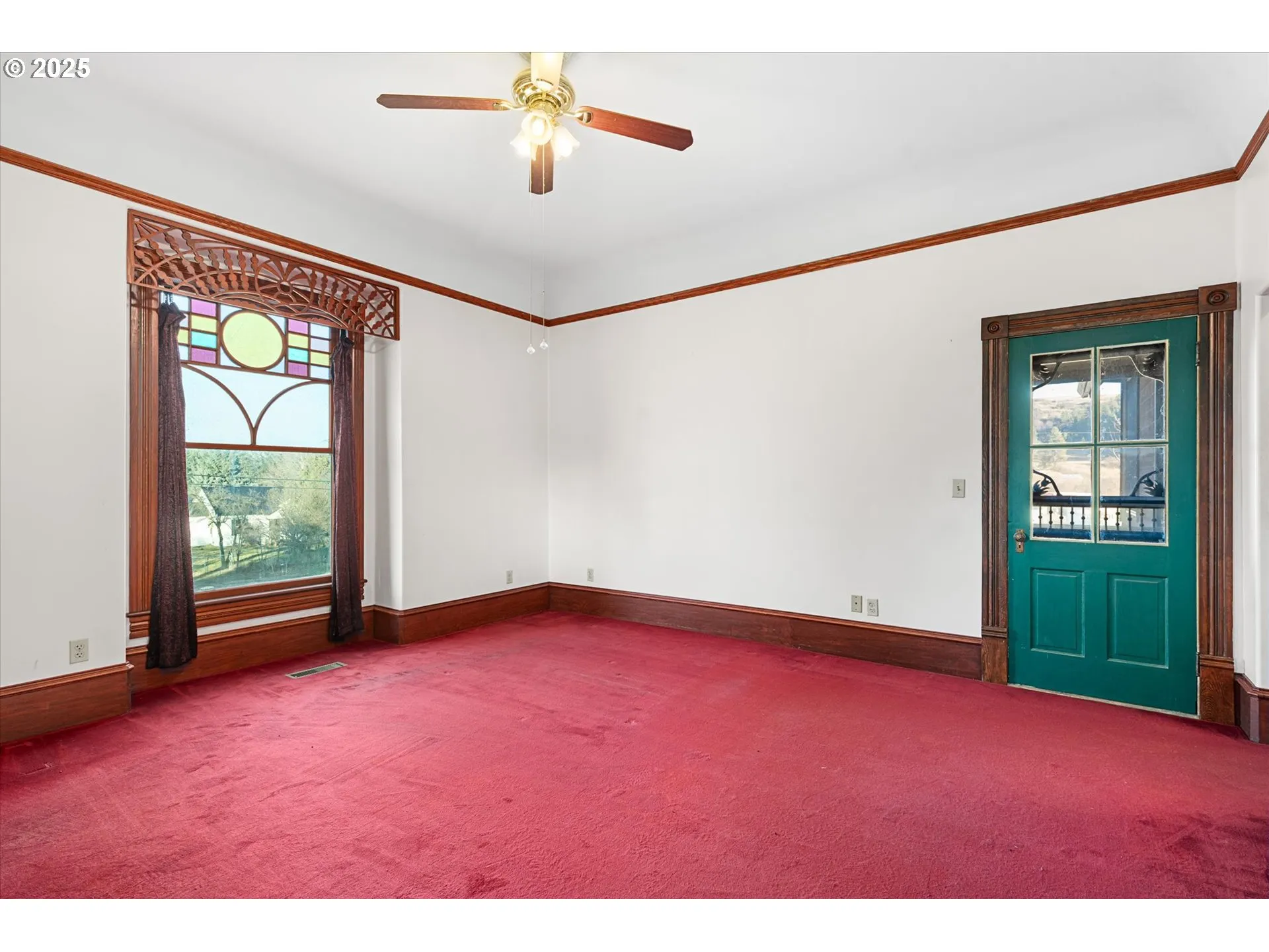 Primary Bedroom-Upper