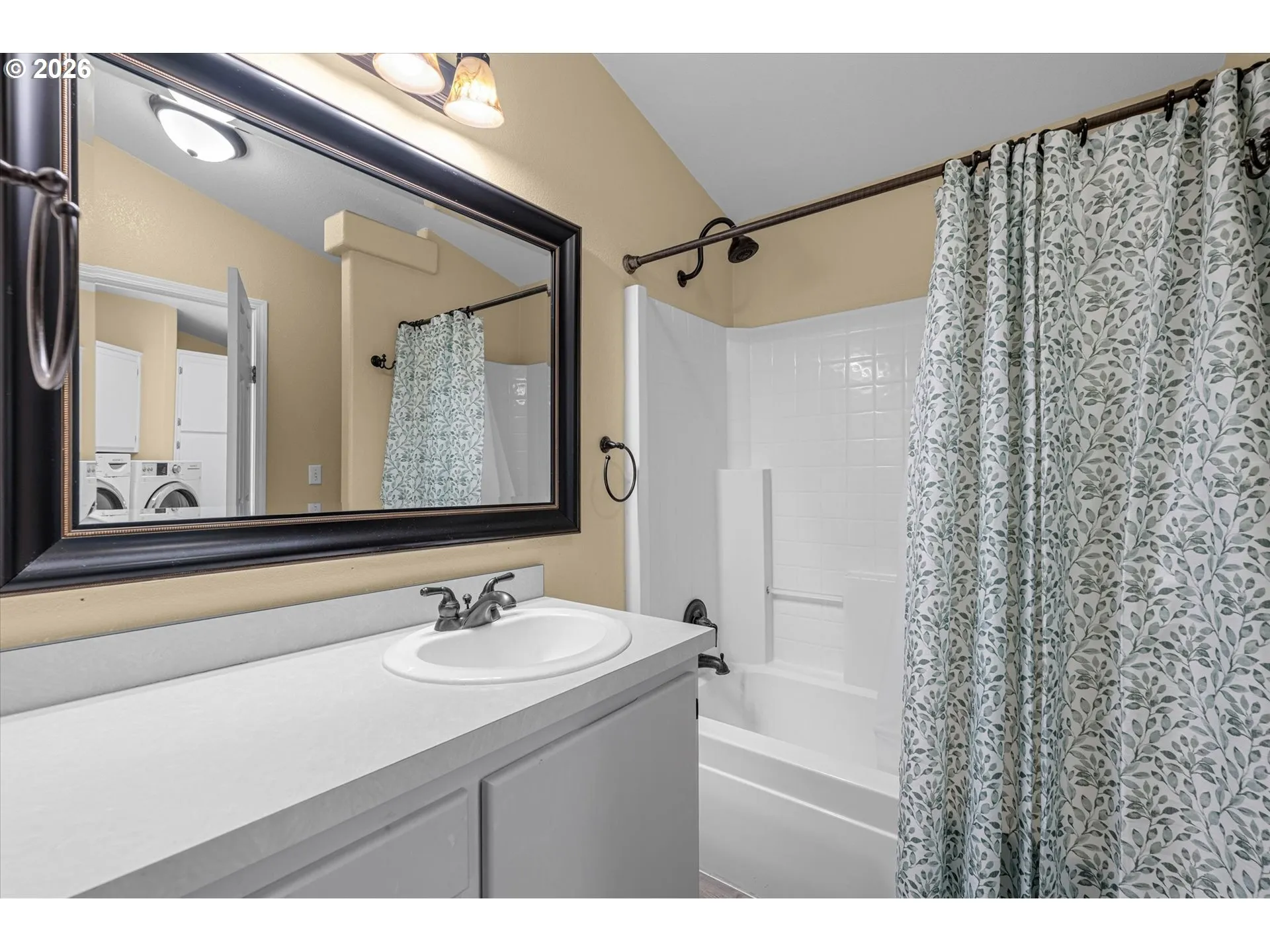 Bathroom-Hall