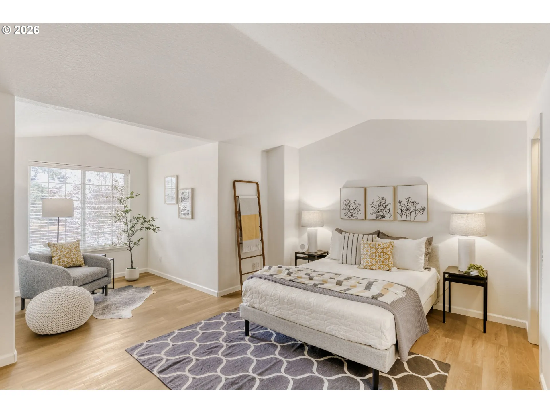 Bedroom, Primary-Vaulted Ceilings